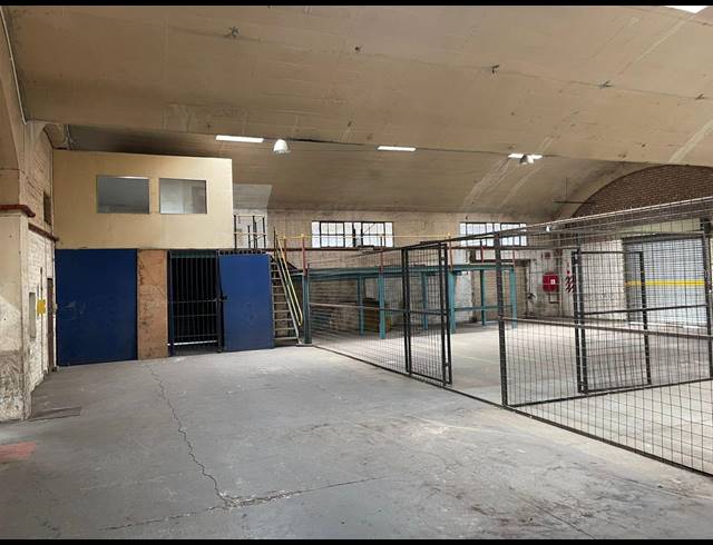 4,834M² WAREHOUSE TO LET IN ALRODE